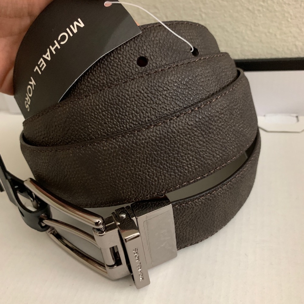 Michael kors  men’s Belt NWT signature reversible